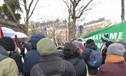 Fransa'da İslamofobi ve 'ayrılıkçı' yasa tasarısı protesto edildi