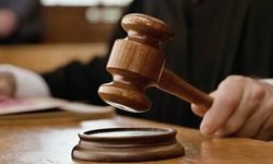 4 yaşındaki kızını boğarak öldürdüğü öne sürülen annenin yargılanmasına devam edildi