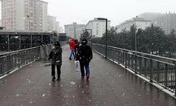 İstanbul'da kar yağışı başladı