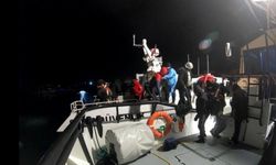 İzmir'de Türk kara sularına geri itilen 19 göçmen kurtarıldı