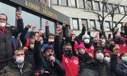 Kadıköy Belediyesi’nde grev yapan işçilerden İBB ekiplerine tepki