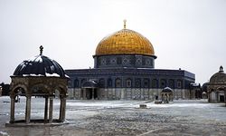 Kudüs'e mevsimin ilk karı düştü
