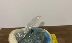 Yolcu otobüsündeki yağ bidonunda 1,5 kilogram esrar ele geçirildi
