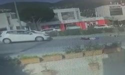 Muğla'da anne ve oğluna otomobil böyle çarptı