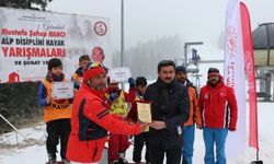 Mustafa Şahap Hancı Alp Disiplini Kayak Yarışmaları, Ilgaz Dağı'nda düzenlendi