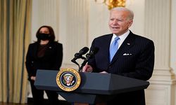 Biden, Johnson & Johnson aşısının üretimi için savaş dönemi yasasını kullanacak