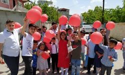 Çocuklar Gülsün Yardımlaşma ve Dayanışma Derneğinden Vanlı çocuklara bayram sürprizi