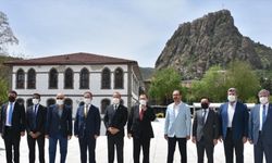 Gençlik ve Spor Bakanı Mehmet Muharrem Kasapoğlu, Afyonkarahisar Valiliğini ziyaret etti