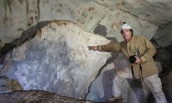 Meksika'da bir mağarada Maya uygarlığına ait olduğu düşünülen el izleri bulundu
