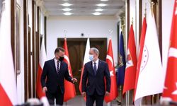 Milli Savunma Bakanı Akar, Polonya Savunma Bakanı Blaszczak ile görüştü