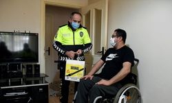 Trafik kazası nedeniyle tekerlekli sandalyeye mahkum olan kişiden “emniyet kemeri kullanma“ çağrısı