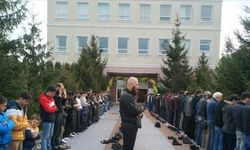 Ukrayna'da bayram namazı kılındı