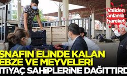 Validen anlamlı hareket! Esnafın elinde kalan sebze ve meyveyi ihtiyaç sahiplerine dağıttırdı...