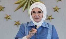 Emine Erdoğan YKS'ye giren üniversite adaylarına başarı diledi