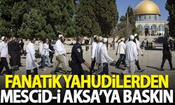 Fanatik Yahudilerden Mescid-i Aksa'ya baskın