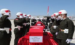 Hatay'da 3 şehit askerin cenazesi törenle memleketlerine uğurlandı