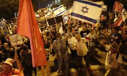 İsrail'de Netanyahu'dan kurtulduk kutlaması