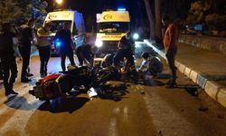 İzmir'de iki motosiklet çarpıştı: 2 ağır yaralı