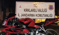Kırklareli'nde 210 bin liralık motosikleti plakalarını değiştirip yurda sokan şüpheli yakalandı
