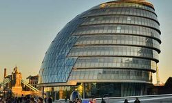 Londra Belediyesi'nin 'ceset depolama' ihalesi, 'aşı kaynaklı ölümlerin artacak' iddialarına neden oldu!