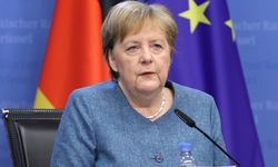 Merkel, Polonya-Macaristan tartışmalarına değindi: "Biz sürekli kendimizi suçlamamalıyız. Yoksa bu Avrupa birlikte olamaz"