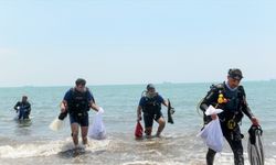 Mersin'de deniz dibi temizliği yapıldı