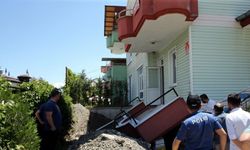 Tokat'ta çöken balkonun altında kalan işçi yaralandı