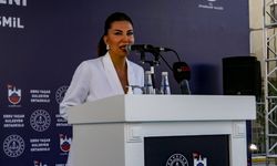 Diyarbakır'da sanatçı Ebru Yaşar'ın eşi tarafından yaptırılan okulun açılışı yapıldı