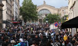 Fransa'da zorunlu aşı karşıtları ayaklandı