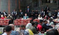 Cumhurbaşkanı Erdoğan Erzurum'da gençlerle buluştu
