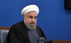 İran'da eski Cumhurbaşkanı Ruhani hakkında  "500 binden fazla" kişi şikayet mektubu imzaladı