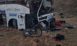 Balıkesir'de yolcu otobüsü takla attı: 15 ölü, 17 yaralı