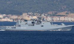 Rus askeri gemisi Çanakkale Boğazı'ndan geçiş yaptı