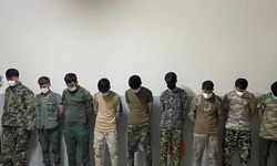Zeytinburnu'nda asker kıyafetiyle dolaşan 9 Afgan göçmen muhafaza altına alındı