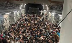 150 kişilik uçakla, 640 Afgan Taliban'dan kaçtı