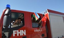 Azerbaycan'dan 53 araçlık yardım konvoyu!