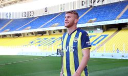 Burak Kapacak resmen Fenerbahçe'de!