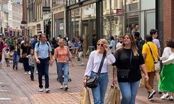 Hollanda, Covid-19 tedbirlerini tamamen kaldırmaya hazırlanıyor