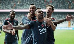Beşiktaş'a, Alex Teixeira'dan kötü haber!