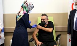 Turkovac aşısı faz 3 çalışmasında gönüllülere uygulanmaya başlandı