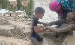 Van'da korku dolu anlar! Dereler taştı, sular 6 evi yıkıp geçti