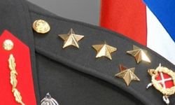 28 Şubat davasında hüküm giyen generallerin rütbeleri söküldü