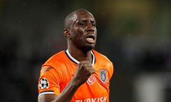 Yıldız golcü Demba Ba, futbolu bıraktı