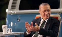 Cumhurbaşkanı Erdoğan gençlerle birlikte şarkı söyledi! İşte o görüntüler...