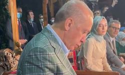 Başkan Erdoğan Erdem Bayazıt'ın şiirini dinlerken gözyaşlarına hakim olamadı!