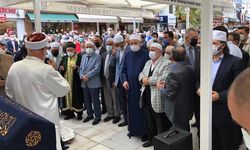 Reis’ül-Kurra Hafız Ahmet Arslanlar Hoca son yolculuğuna uğurlandı