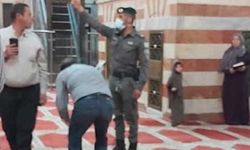 İşgalci İsrail güçleri, Batı Şeria'daki Harem-i İbrahim Camii'ne baskın düzenledi