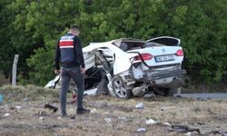 Feci kaza! İki otomobil çarpıştı: 6 ölü