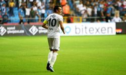 Mesut Özil sosyal medyada fotoğrafla açıkladı: İşte oy vereceği parti...