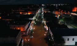 New Orleans'ta elektrik kesintileri nedeniyle halk tahliye ediliyor